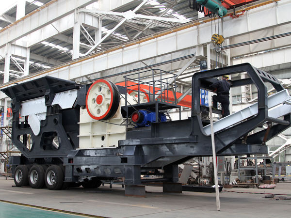 流動鄂破機(jī)