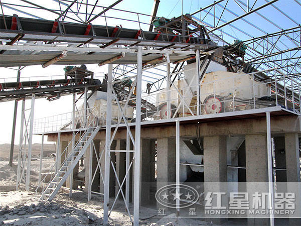 產(chǎn)量1400T/H反擊式破碎機(jī)客戶現(xiàn)場