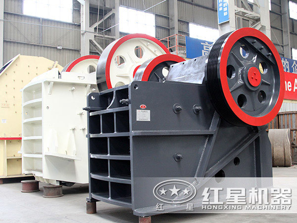 鄂式碎石機(jī) 鄂式碎石機(jī)
