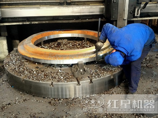 技術(shù)人員對于設(shè)備配件進行嚴(yán)格把控