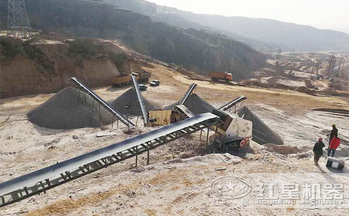 小型反擊碎石機(jī)客戶現(xiàn)場