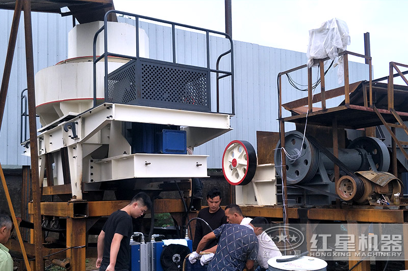 河石碎沙機(jī)客戶(hù)現(xiàn)場(chǎng)